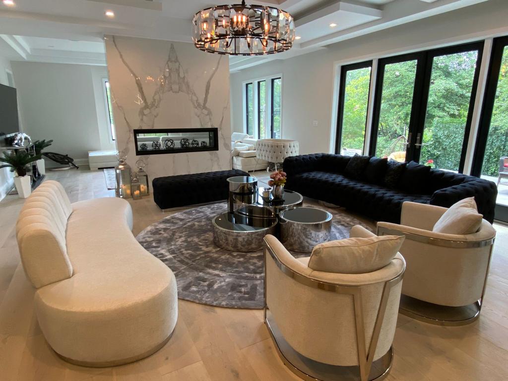 VIRGINIA VILLA <br> <br>  Interior